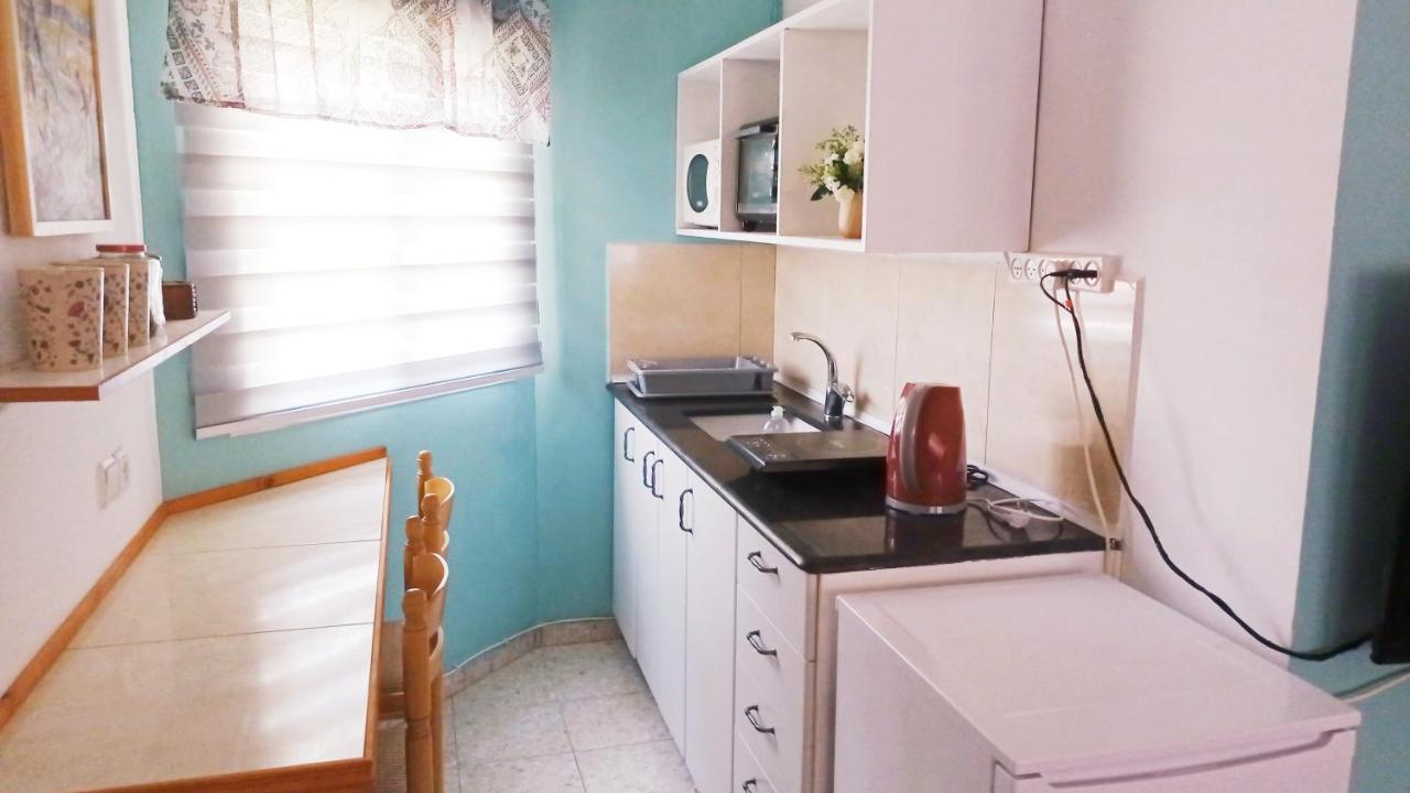 Jordan Valley One Room Apartment Menaẖemya Εξωτερικό φωτογραφία