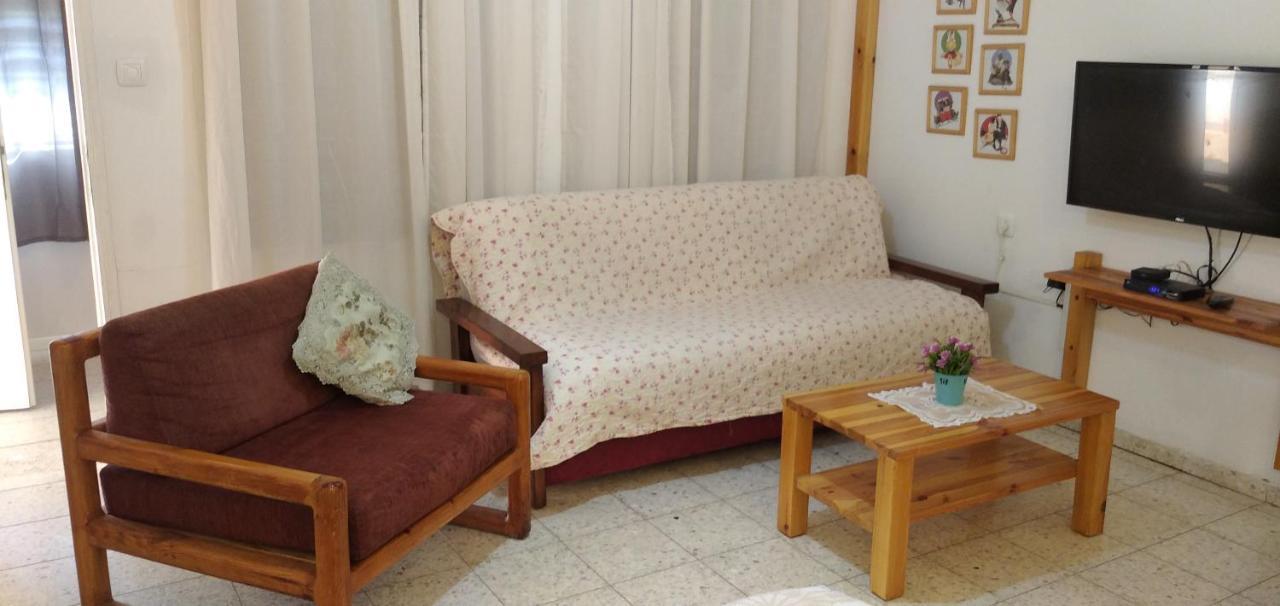 Jordan Valley One Room Apartment Menaẖemya Εξωτερικό φωτογραφία