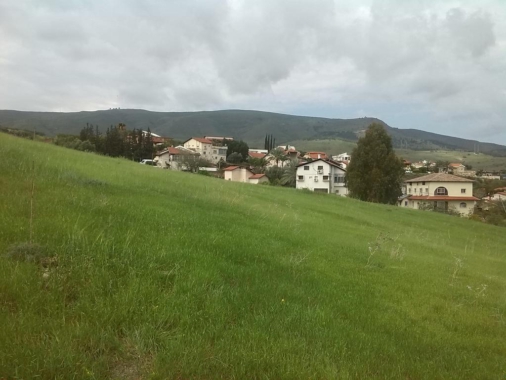 Jordan Valley One Room Apartment Menaẖemya Εξωτερικό φωτογραφία